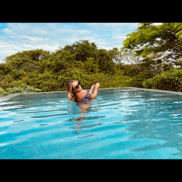 Meet your Posher, Randi - Picture 4 of 5